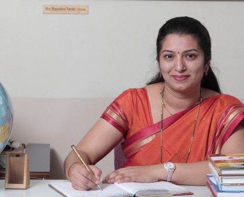 Smt. Manjushree Nawale, Department In-charge (Librarian)